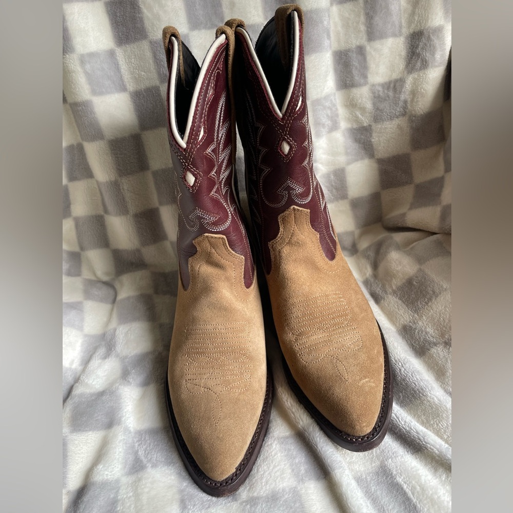 Tecovas Jolene - Picture 4 of 10